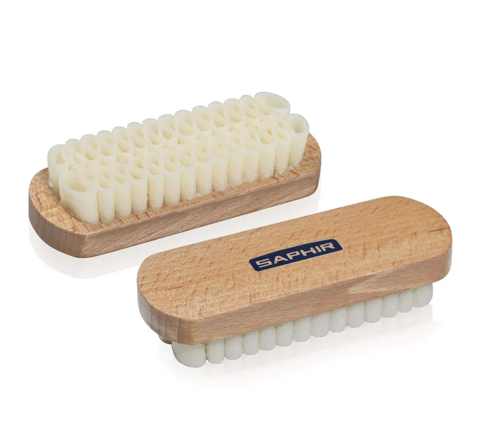 Saphir Crepe Wood Shoe Brush image 0