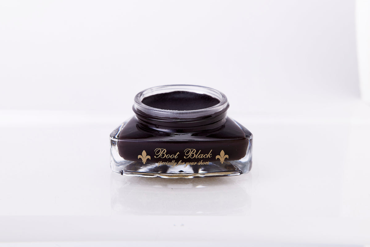 Boot Black Artist Palette — Espresso, open jar
